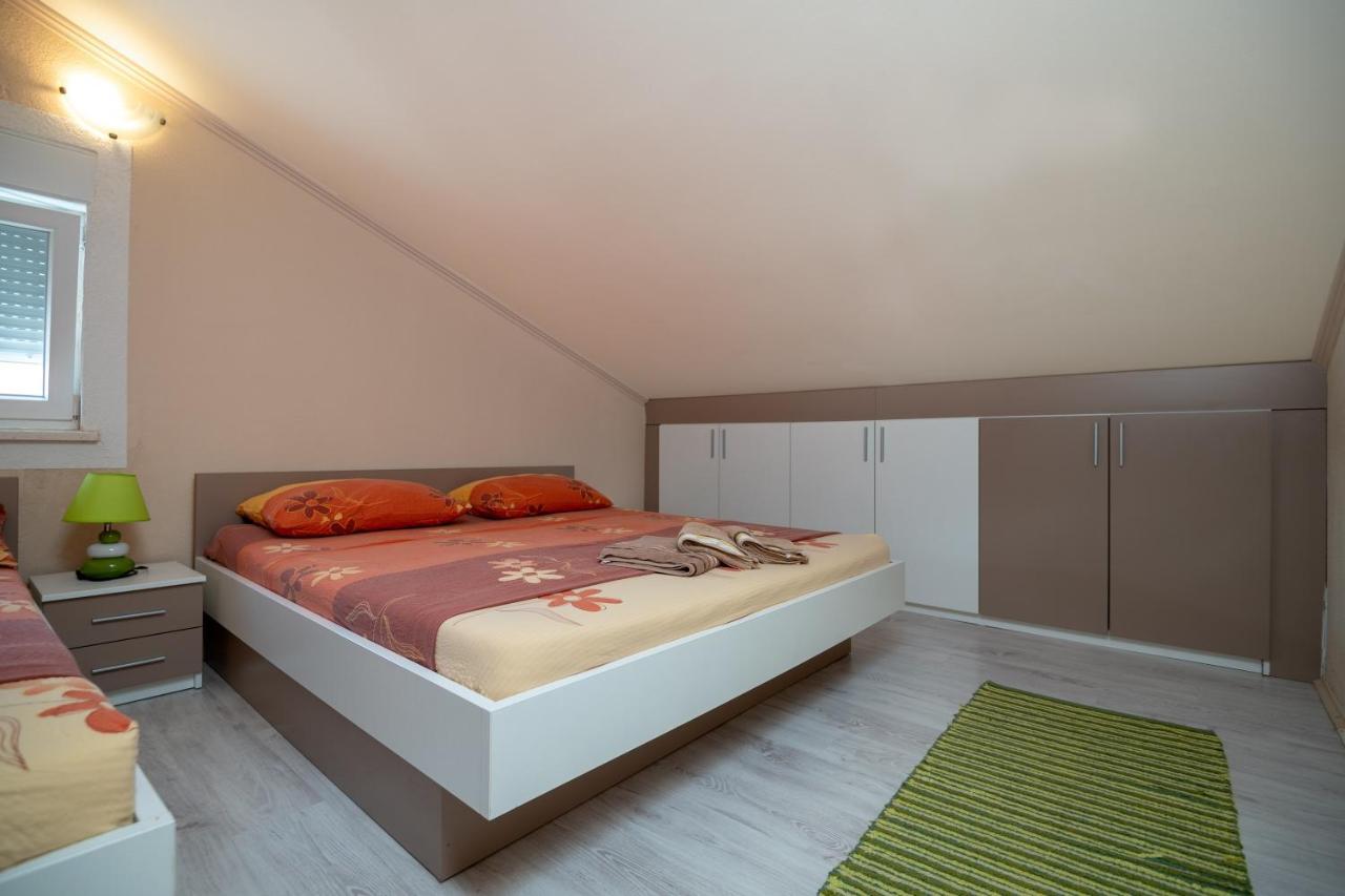 Villa San Неум Екстериор снимка